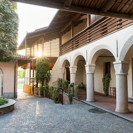 Il Giardino Di Ghilot Acomodação com café da manhã Cherasco Exterior foto