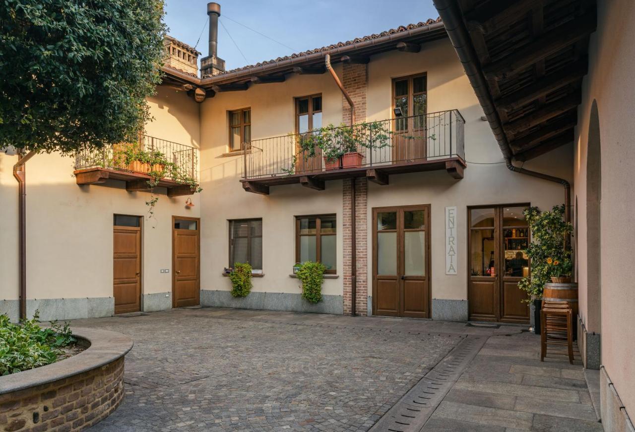 Il Giardino Di Ghilot Acomodação com café da manhã Cherasco Exterior foto