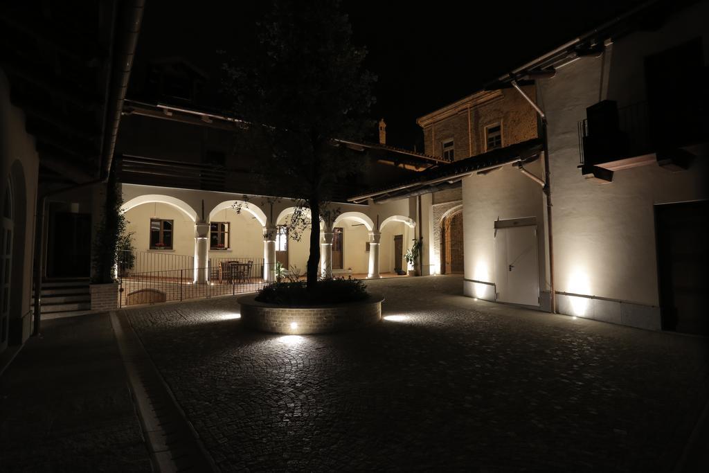 Il Giardino Di Ghilot Acomodação com café da manhã Cherasco Exterior foto